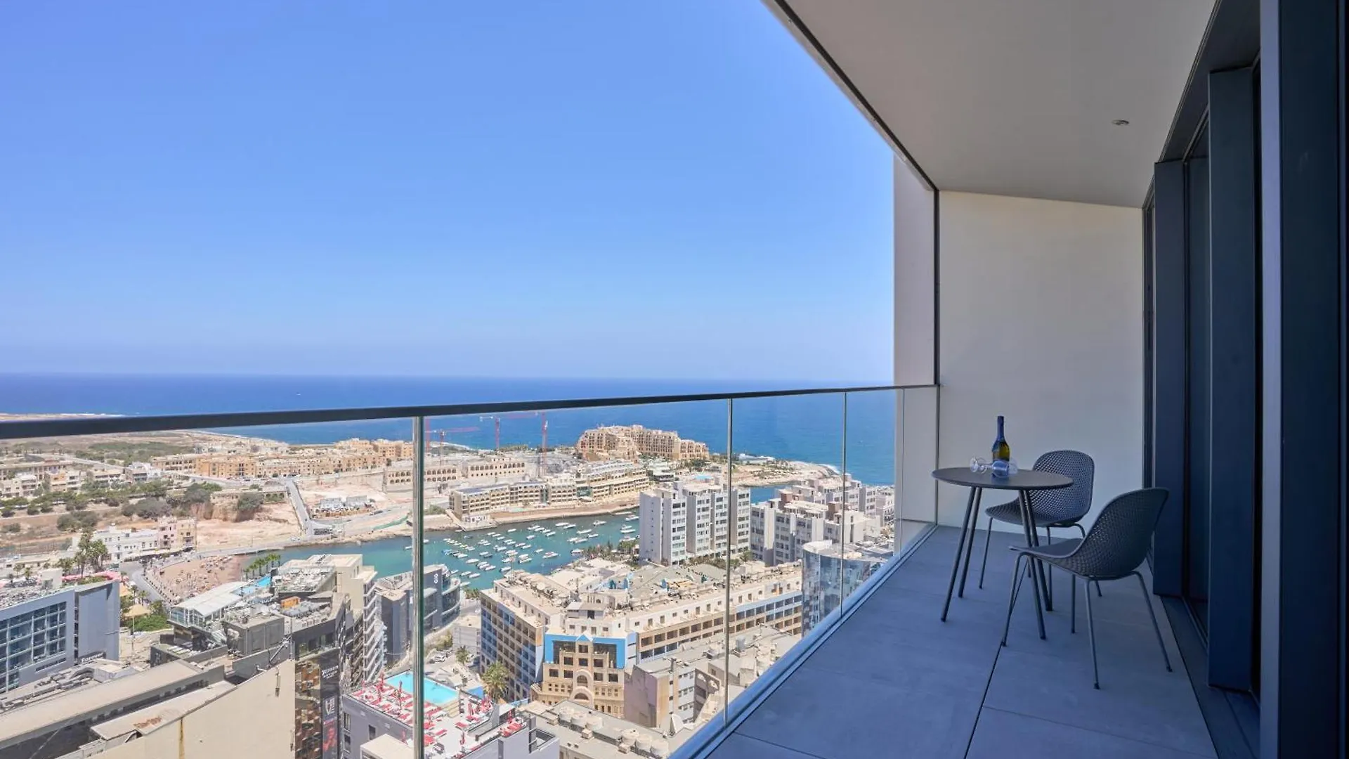 Panorama 20Th Floor Suite With Magnificent Views Saint Julian's Malta