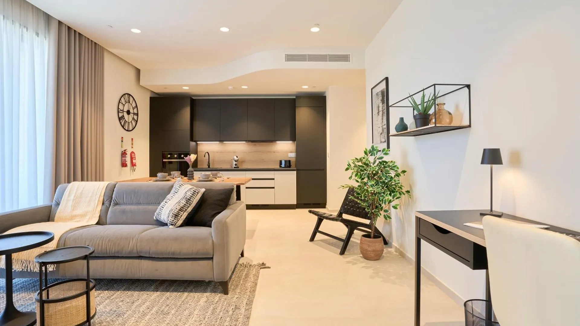 Panorama 20Th Floor Suite With Magnificent Views Saint Julian's